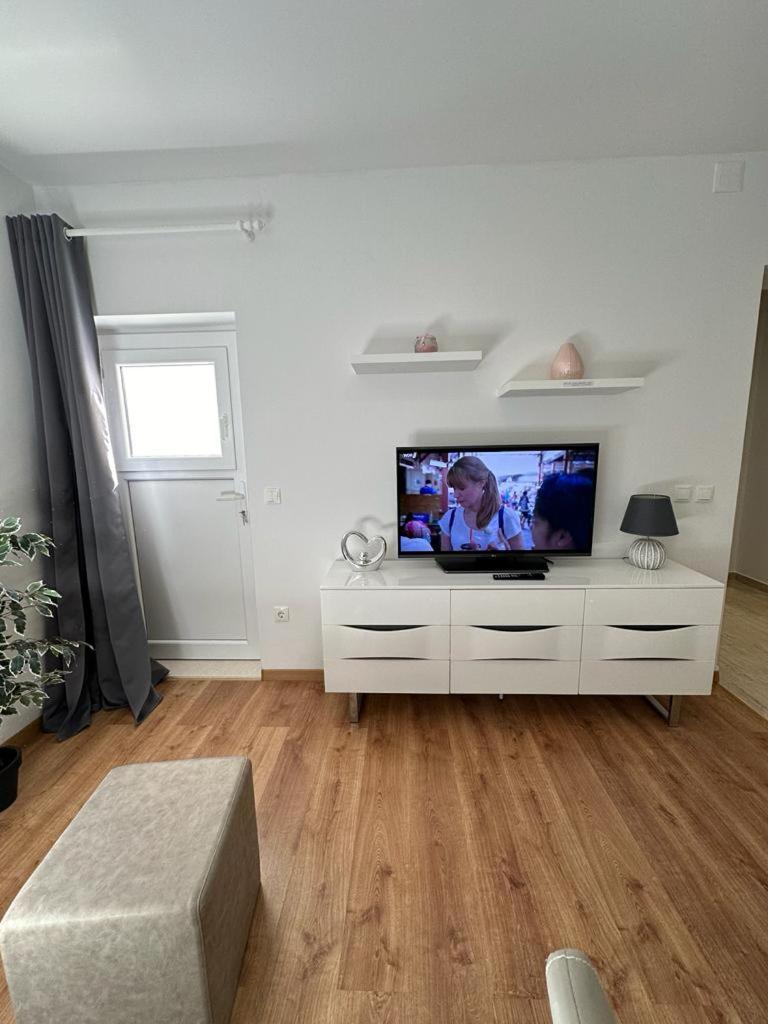 Apartmani Vice Брела Екстериор снимка